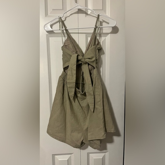 Medium Sage Romper - Picture 2 of 2